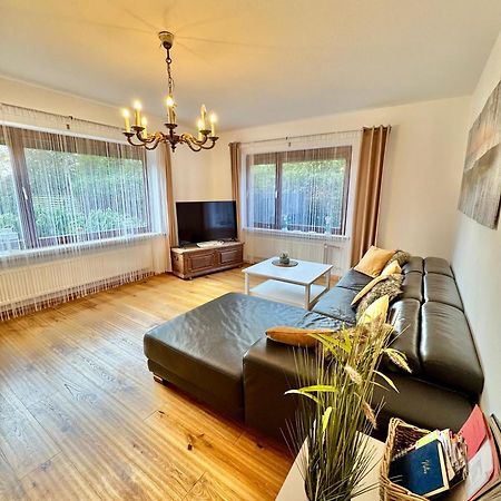 Moderne Ferienwohnung Brazil im EG mit eingezäuntem Garten und Terrasse in Südwestlage! Aurich Exterior foto