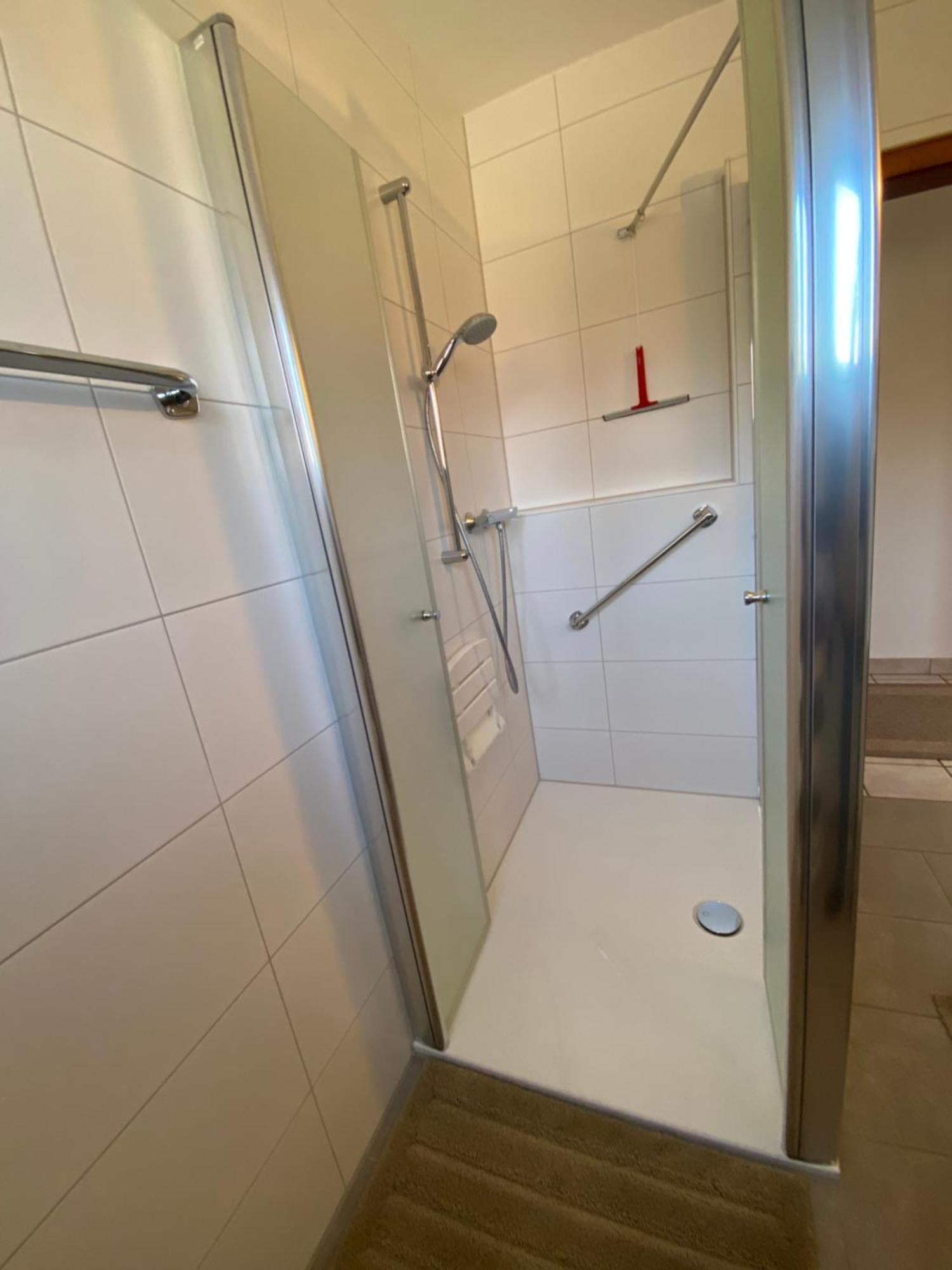 Moderne Ferienwohnung Brazil im EG mit eingezäuntem Garten und Terrasse in Südwestlage! Aurich Exterior foto
